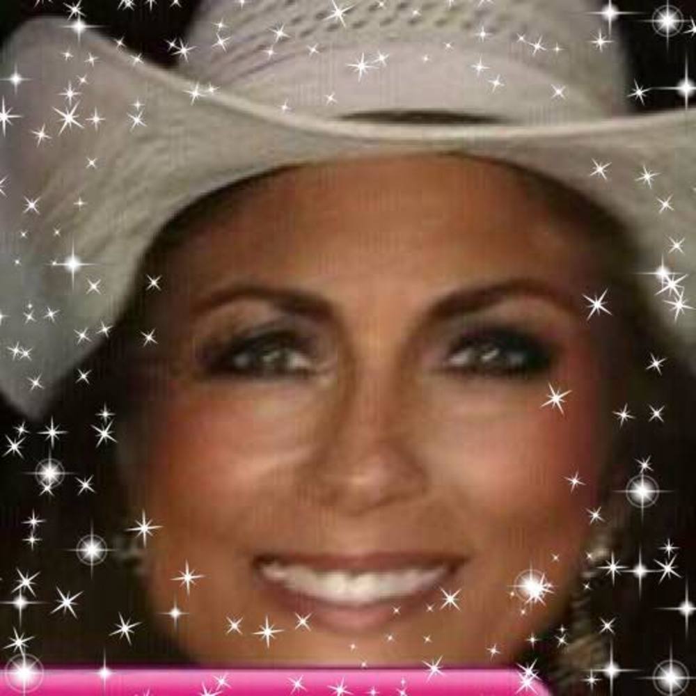 Meet your Posher, Kendra